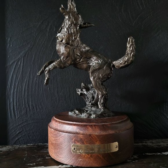 Vintage Samuel Wisnom "Coyote" Bronze Sculpture on Rotating Base 2/30 *Read - Picture 1 of 10
